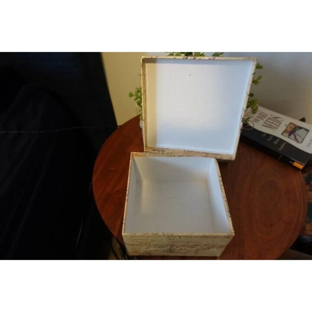 Decorative Storage Box‎ Beach Hut Nautical Script Design Keepsake Organizer
